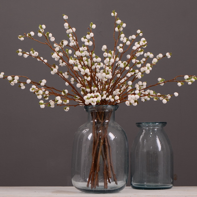 Dongli Wholesale Factory Director Direct sales of artificial ginkgo nuts, artificial flowers, wholesale of artificial flowers, home decorations, living room and dining room flower arrangements, flower art, artificial berries and fruits, one-piece consignment pic 1