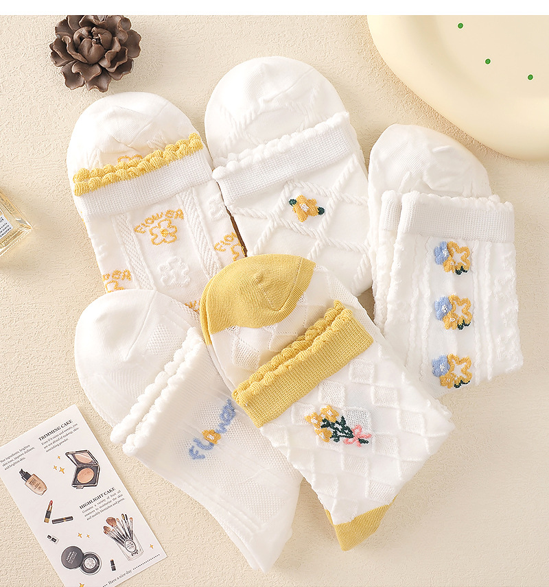 郁金香袜子女秋冬季中筒袜百搭甜美ins潮学院风女袜可爱长袜批发详情8