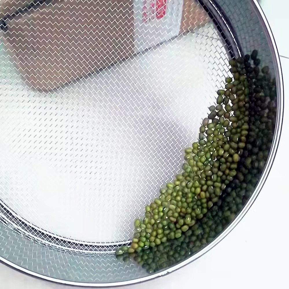 30 coarse mesh belt base surface, large flour sieve, stainless steel sieve, filter mesh with bottom support, corn sieve for baking pic 3