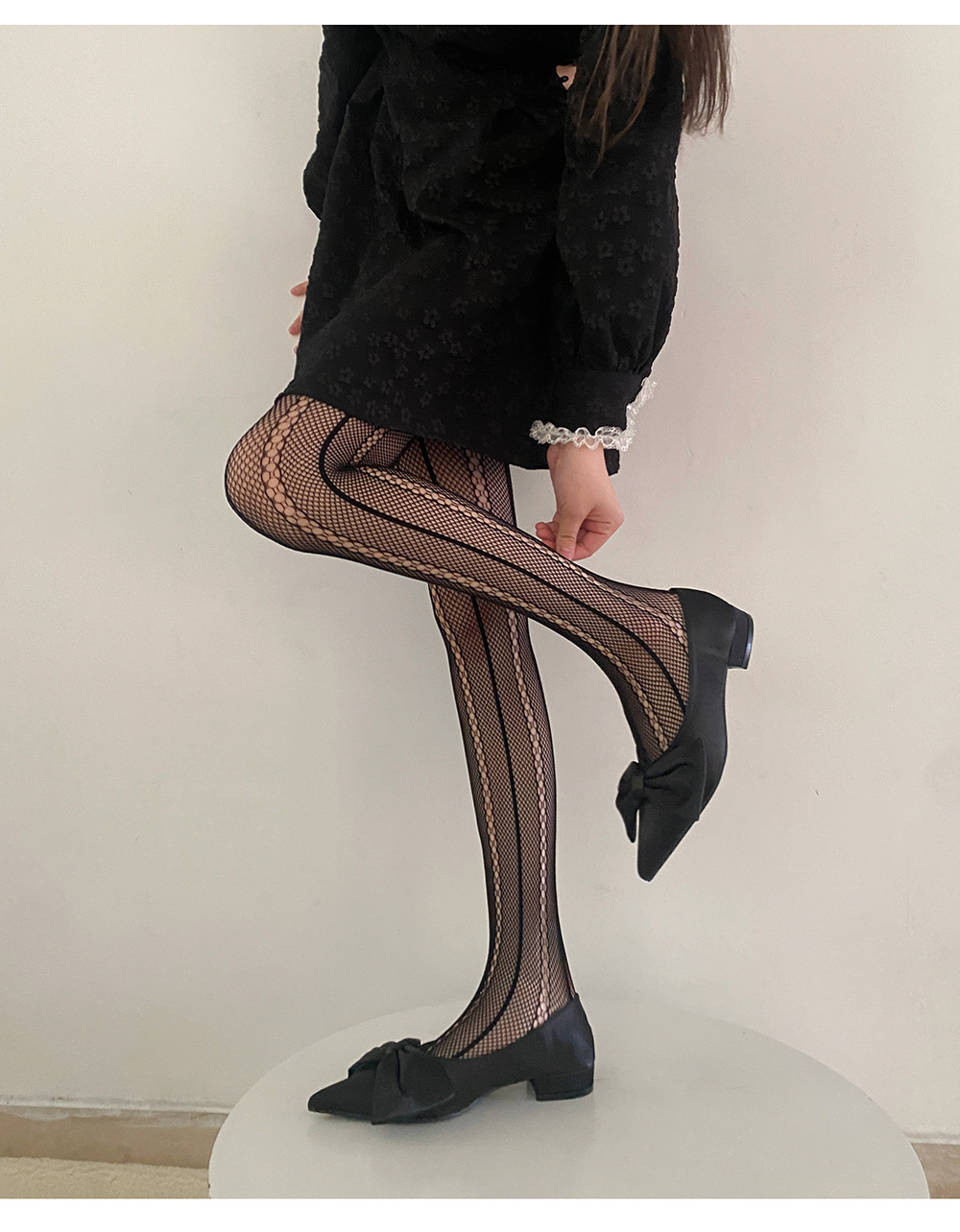 Senna gold coin flower vertical fishing net socks, perforated mesh socks, pantyhose, feminine, pure and slimming, hot girl millennium pic 5