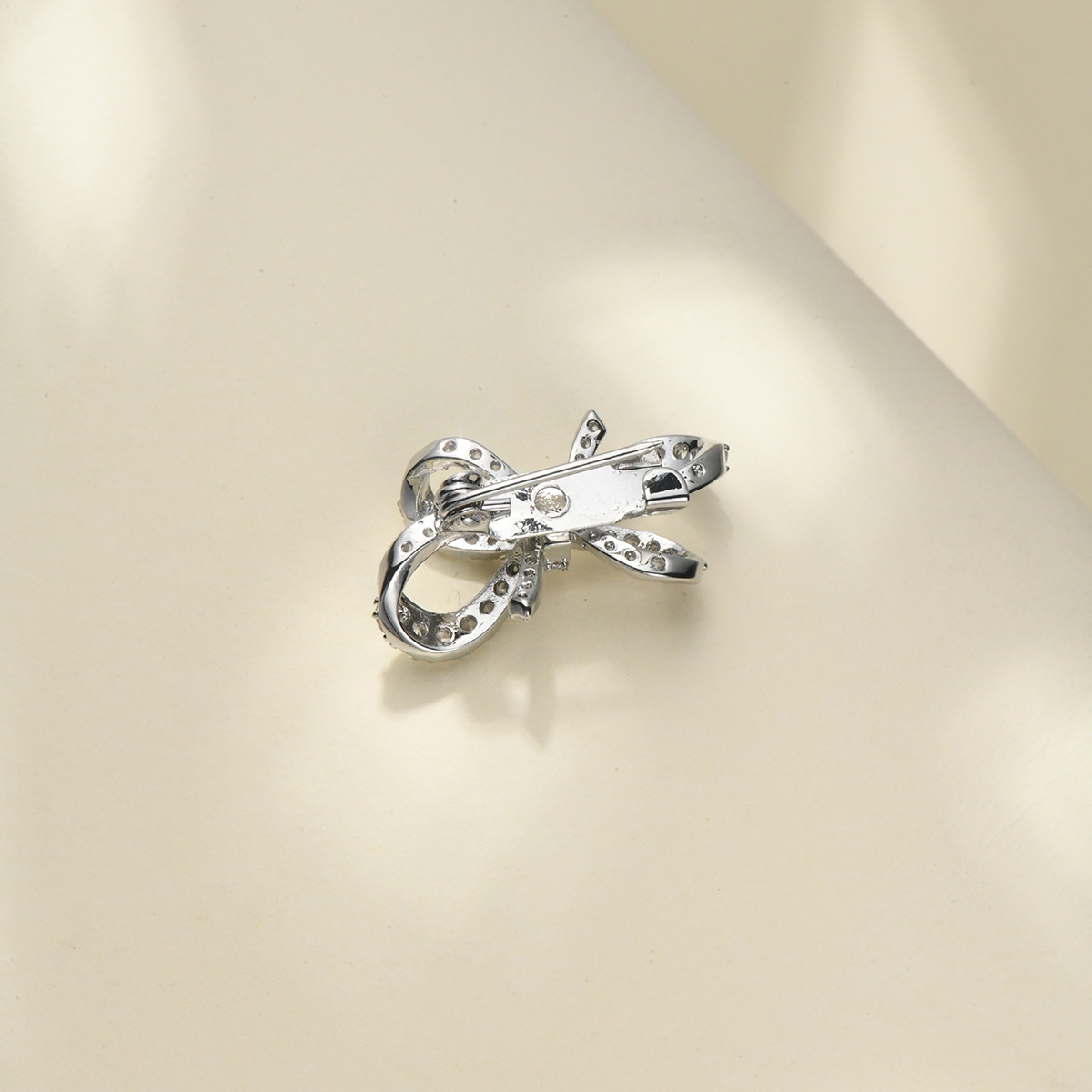 领针立体蝴蝶胸针纯铜微镶速卖通亚马逊跨境爆款迷你胸针婚礼配饰详情4