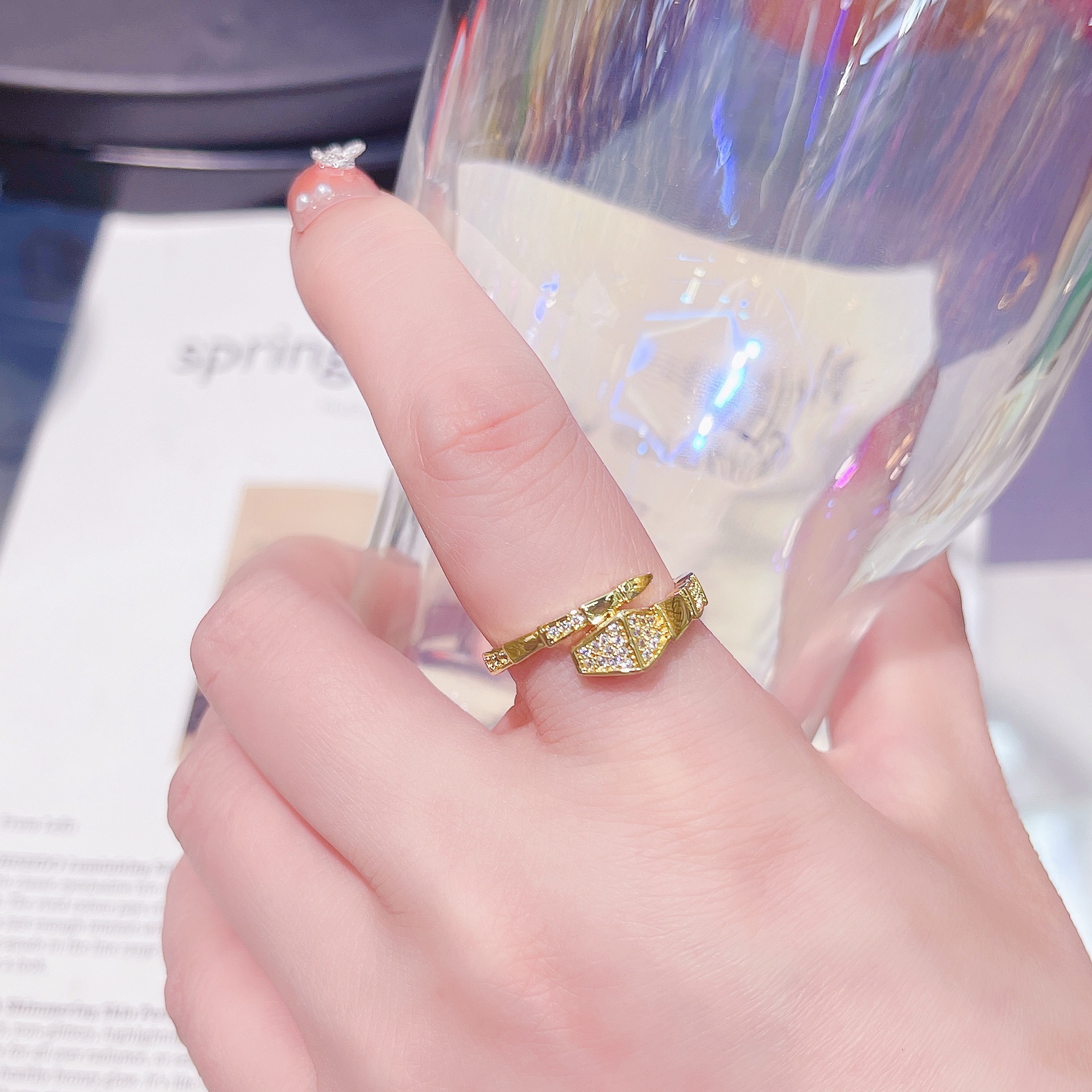 Cross-border copper micro-inlaid zirconium snake-shaped ring, light luxury and niche design, fashionable and versatile, trendy open snake-bone ring for women pic 6