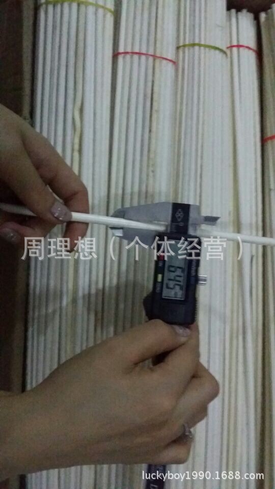 Wholesale from the manufacturer, we select high-quality 6.0-6.4 feather poles for DIY floating material fishing gear, peacock feather poles pic 3