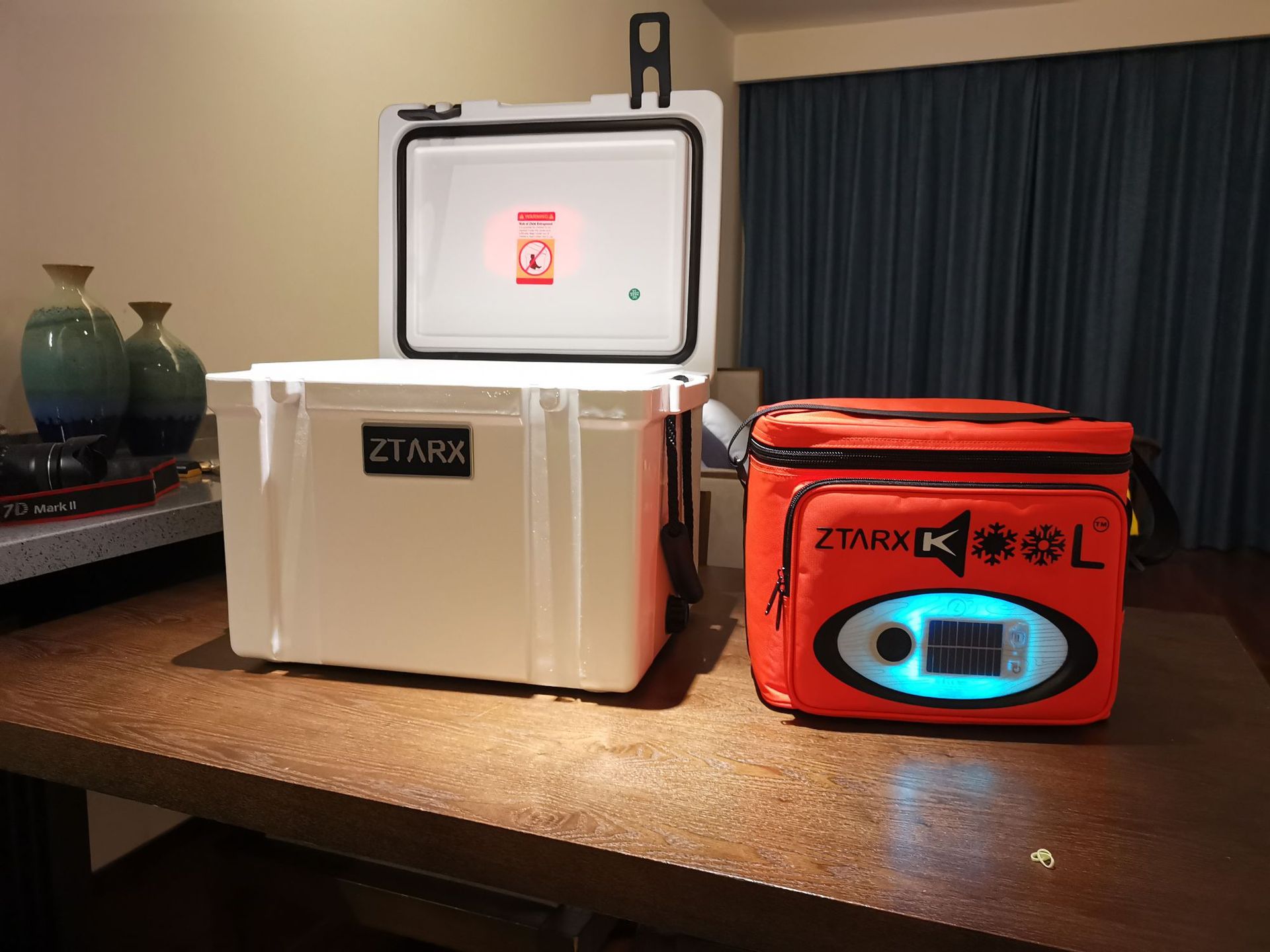 ZTARX Outdoor Picnic Bag, Solar charging, fresh-keeping ice pack, ice bag, LED Bluetooth speaker, double-shoulder picnic ice pack pic 11
