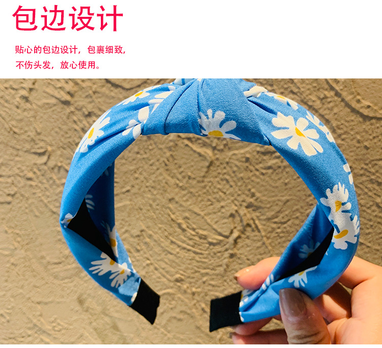 The new spring and summer Korean Instagram-popular Daisy headband, simple fabric knotted hairpin, wide-edge hair accessory headband for women pic 4