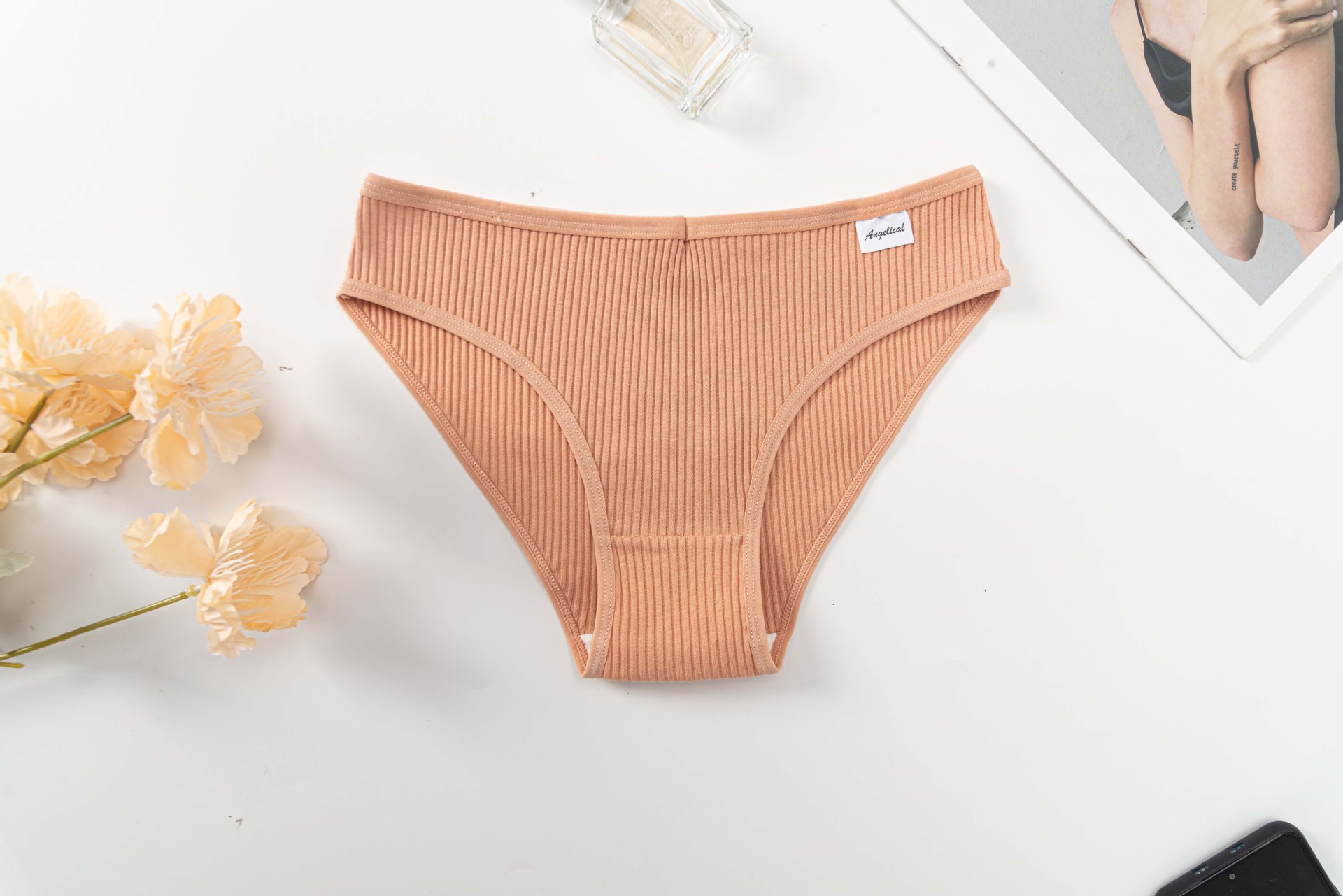 跨境欧美女士内裤中腰透气提臀女内裤高弹舒适女士三角裤批发直供详情6