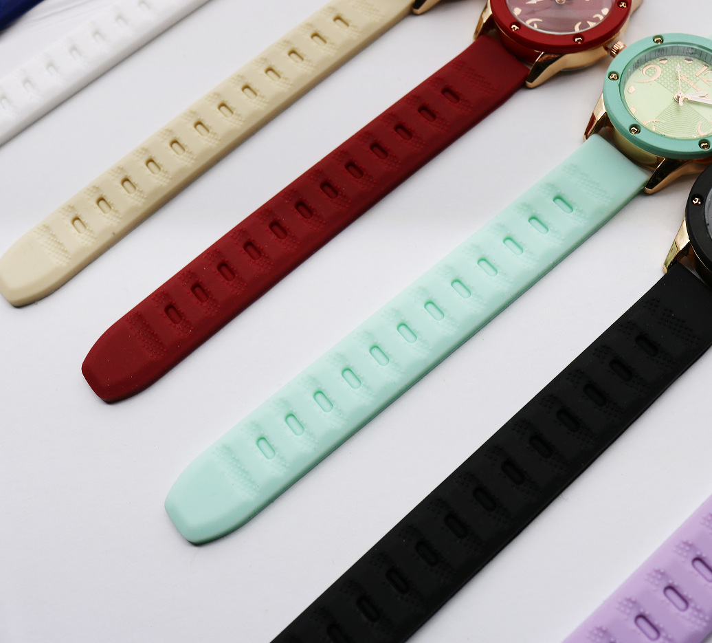 2024新款复古手表女学生石英表时尚休闲潮流皮表外贸简约气质女表详情13