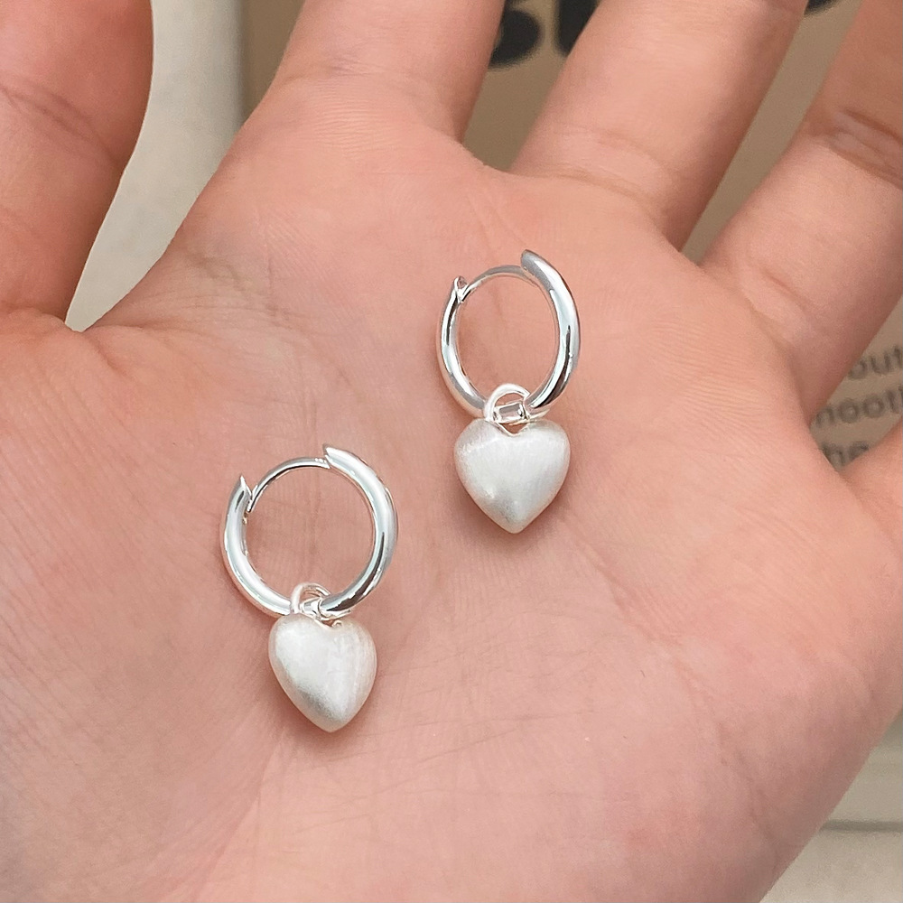 The 925 silver needle earrings, a popular online hit, exude a sense of high-end frosted heart-shaped double-pair earrings and are a niche, simple and fashionable ear buckle pic 7
