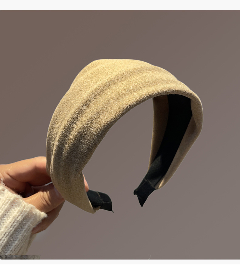 French-style popular hair bands and hairpins with wide edges, retro autumn and winter headwear, versatile, high-end solid color hair and face wash accessories, fashionable pic 5