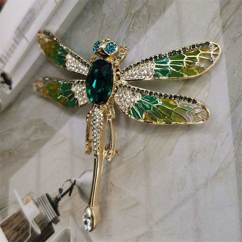 Custom-made dragonfly brooch with flapping wings and oil-dripping green crystal corsage pic 4
