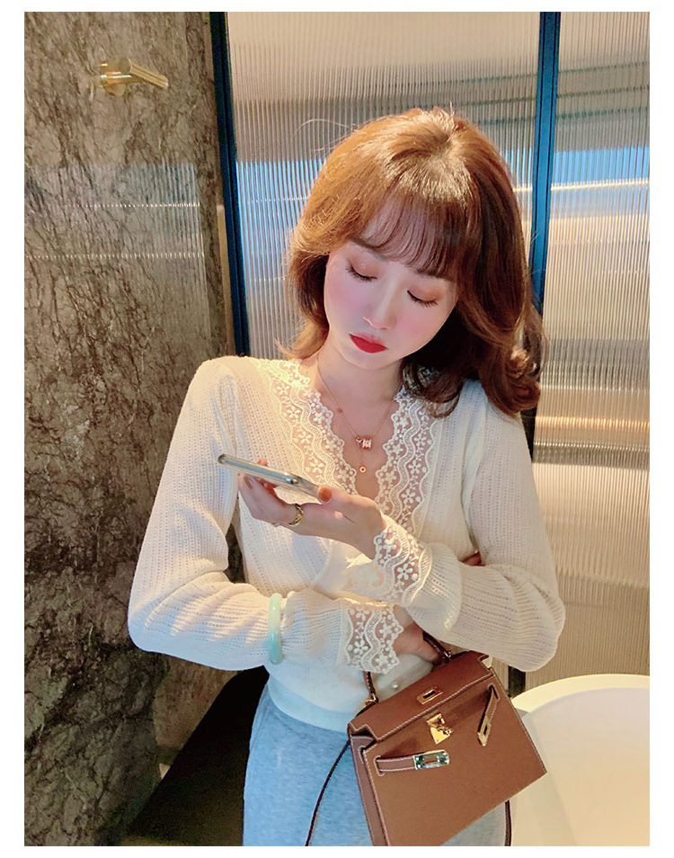 早秋长袖蕾丝打底衫女秋冬洋气时尚内搭甜美别致上衣网纱针织小衫详情9