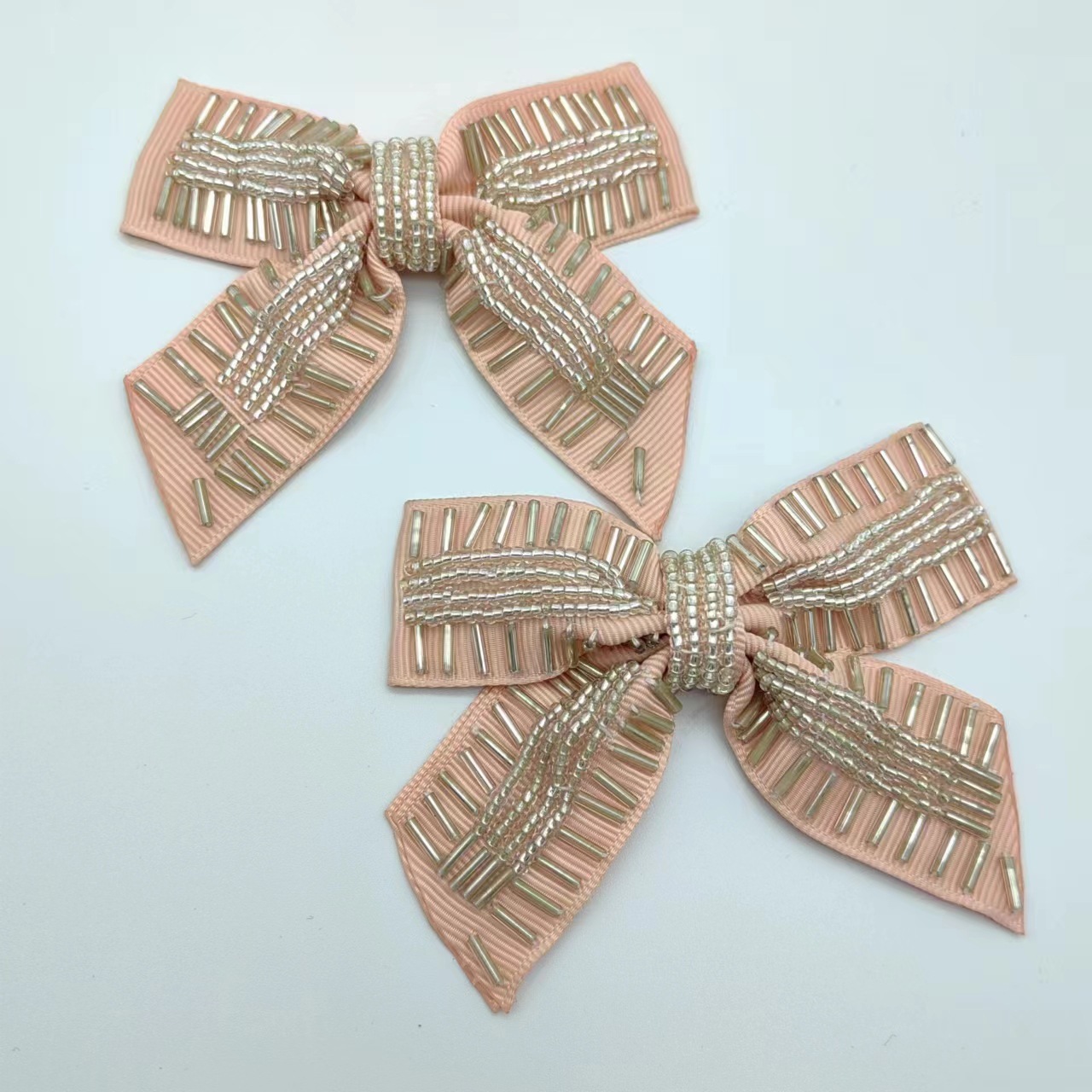 跨境外贸蝴蝶结手工串珠鞋扣帽子服饰服装辅料配件手缝鞋花配饰详情5