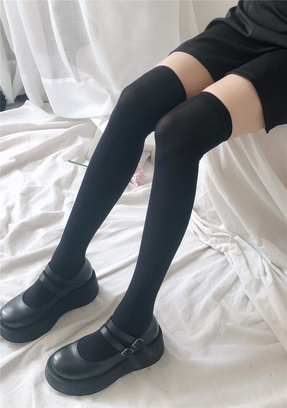 Classic and versatile jk black and white mid-calf knee-high socks that can be worn all year round, featuring non-permeable velvet calf socks pic 33