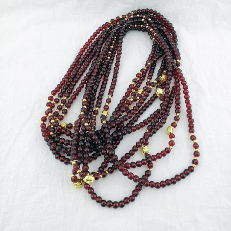 A1431 garnet Golden Pig bracelet, exquisite jewelry, 2-yuan store, street stall, night market in Yiwu pic 2