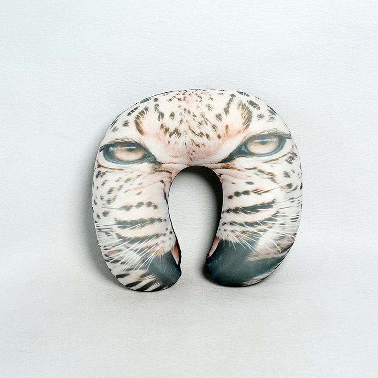 Customized wholesale of 3D printed animal head leopard print neck pillows, foam particle U-shaped neck pillows, car neck pillows and midday rest pillows pic 4