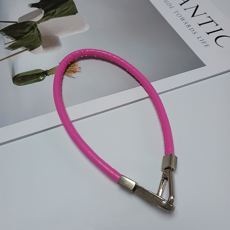 手机挂绳皮革手绳短款男女通用挂件手机链结实防丢水杯短款挂绳详情8