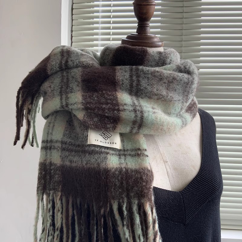 秋冬新款马海毛美拉德格子围巾复古氛围感加长加厚保暖披肩批发男详情8