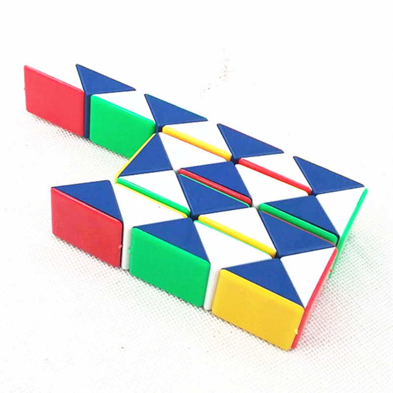 The manufacturer supplies 24-section magic rulers and magic strips of intelligence toys. Wholesale store of intelligence magic rulers for two yuan pic 3