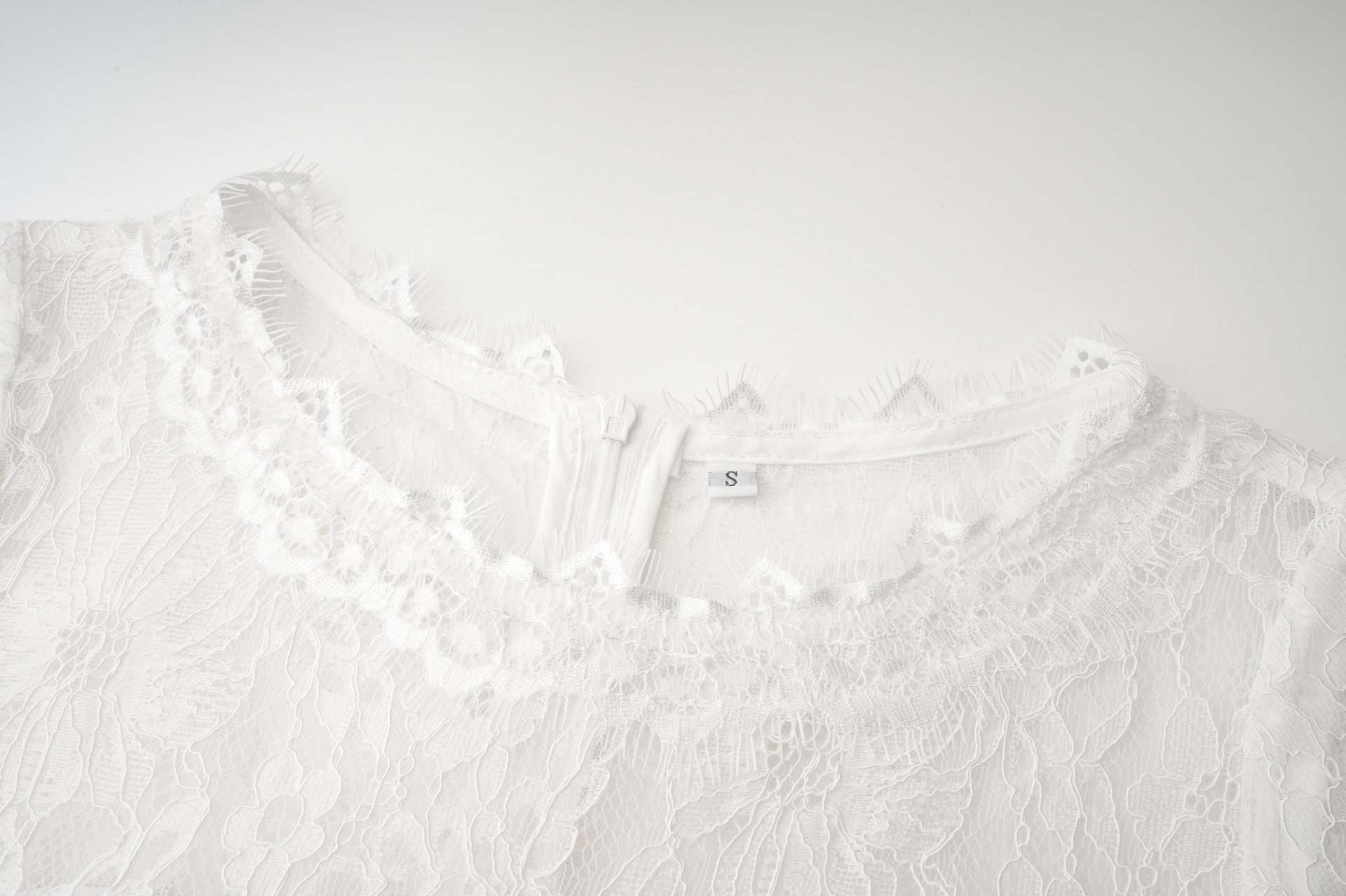 新品现货镂空蕾丝礼服裙 纯色气质优雅宴会连衣裙长袖跨境A字裙详情19