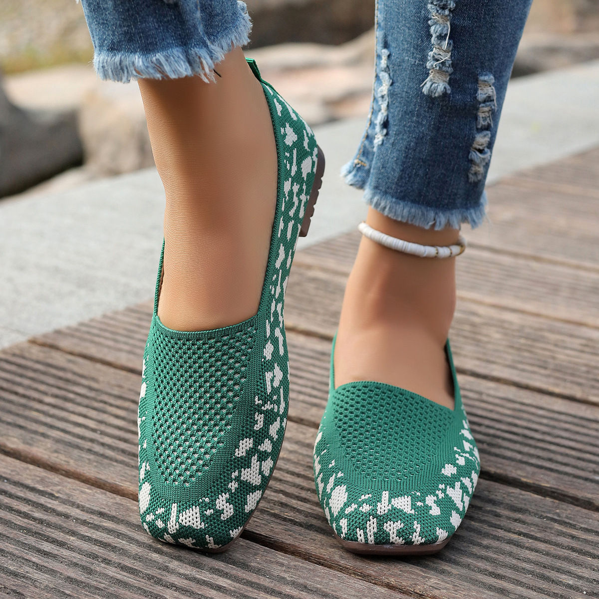 跨境大码方头平底单鞋欧美飞织一脚蹬女鞋详情4