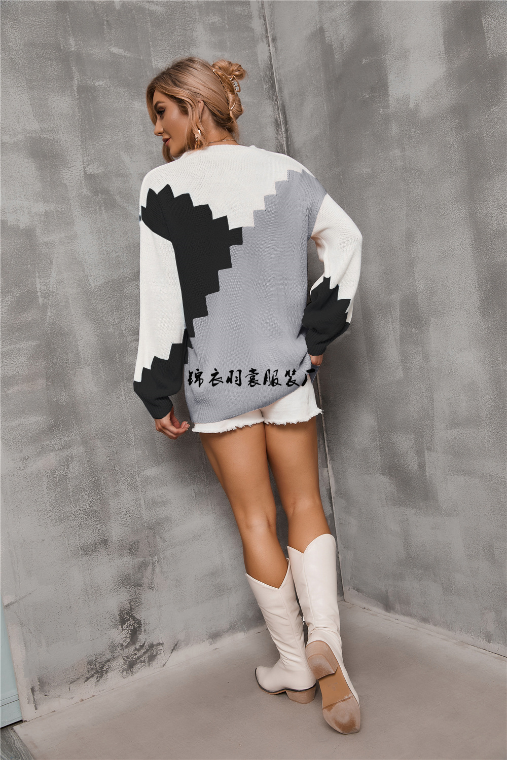 New Spring collection for 2025: European and American foreign trade fashion and individuality, patchwork round neck, large size loose knitted sweater, long-sleeved sweater for women pic 33