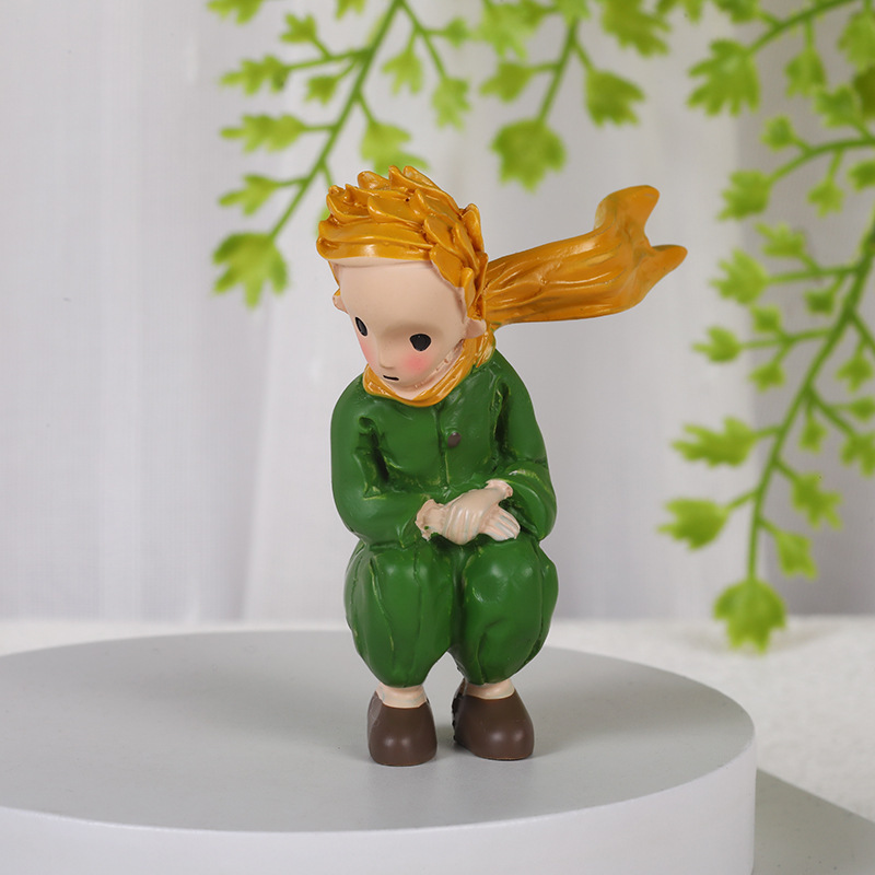 Wholesale of office ornaments, resin craft decorative items, photo ornaments and blind boxes pic 1