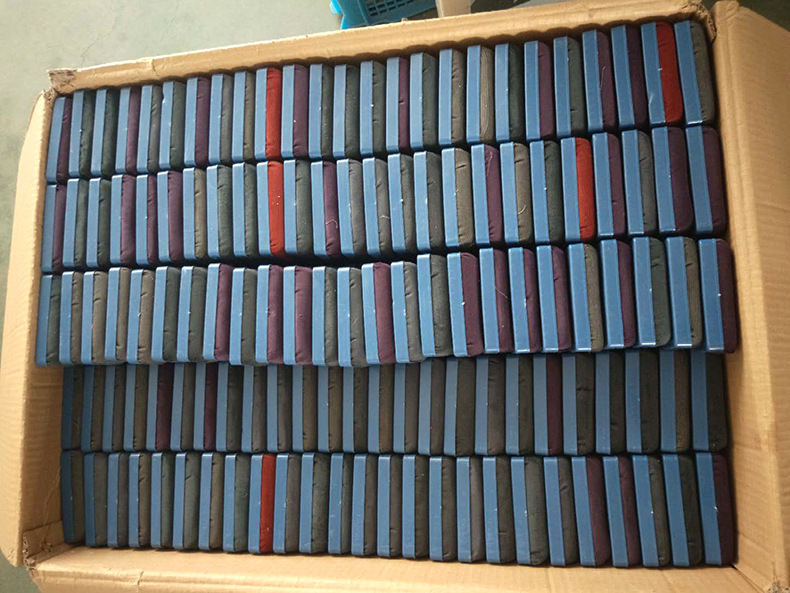 Qianhui whiteboard eraser Manufacturer directly supplies large and small velvet cloth magnetic plastic easy-to-erase chalk accessories, whiteboard eraser brushes pic 24