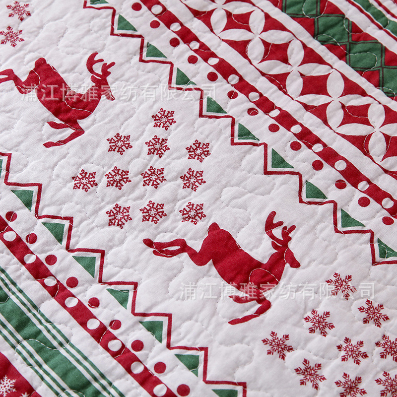 New Christmas snowflake reindeer quilted quilt, pure cotton bed cover three-piece set, breathable air-conditioned quilt, washable quilt wholesale pic 12