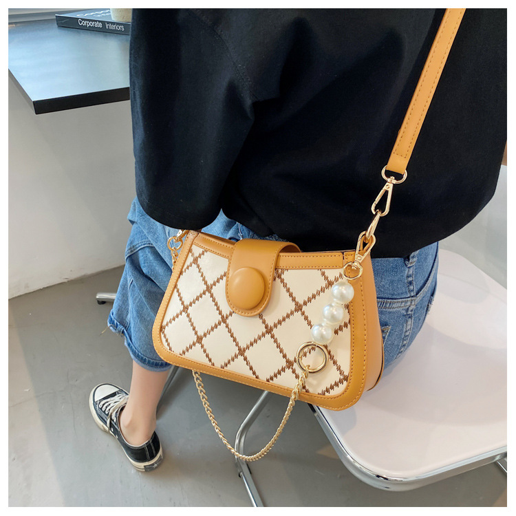 夏季包包女2021新款潮时尚链条腋下包法棍包法国小众百搭斜挎包详情8