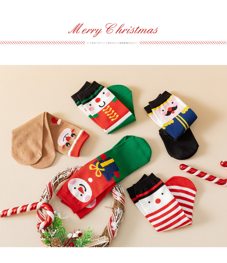 Cross-border best-selling Christmas socks, trendy mid-calf socks from Europe and America, creative cartoon design cotton socks for autumn and winter pic 12