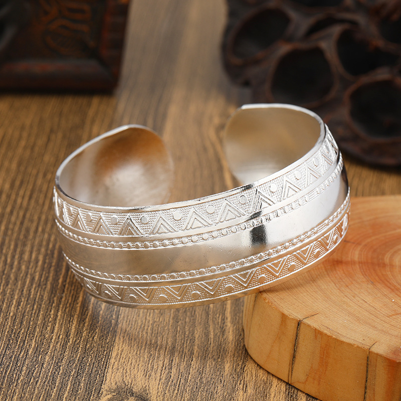 Retro ethnic style Miao silver bracelet, personalized wide opening bracelet, new Chinese style ancient style Guizhou handmade silver jewelry bracelet for children pic 12