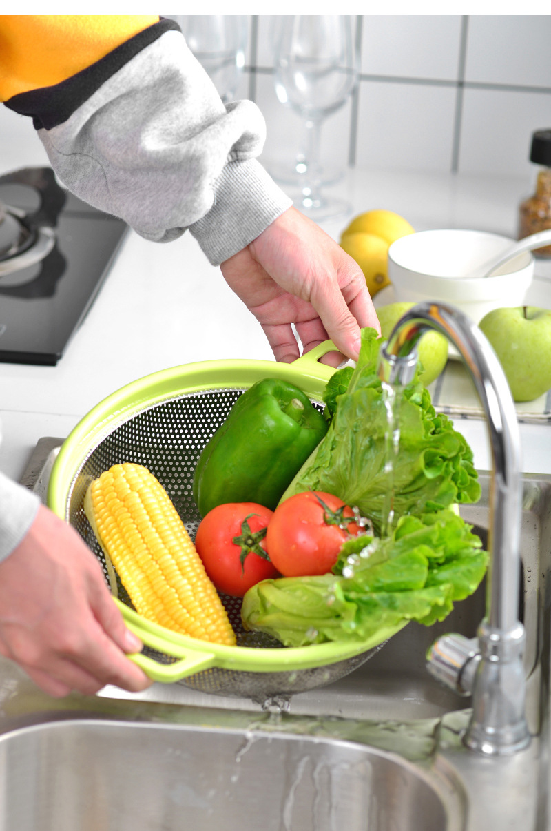 Interlocking draining basket, stainless steel color-edge draining basket with handle, large dining room fruit and vegetable water control basin, household kitchen multi-hole rice-washing basket, rice sieve, double-ear draining basket, rice-washing basin, perforated basin, filter basin pic 4