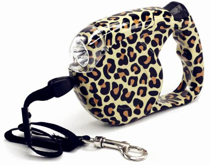 We supply pet leashes with led straps, garbage bags, leopard print retractable leashes and pet leashes pic 7