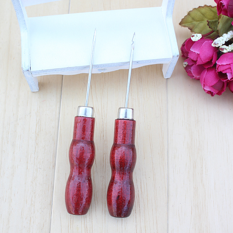 A thousand pieces of crochet hooks with wooden handles, handcrafted shoe mending tools, double gourds with pointed tips for punching holes, cost 1 yuan. Street stall, street stall, street stall pic 12