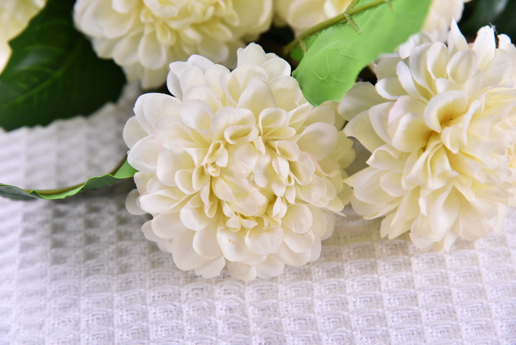 Huazhi Artificial Flower Xiaoli Flower, high-end artificial Xiaoli Chrysanthemum, Home wedding model room decoration Artificial Flower Xiaoli Flower pic 14