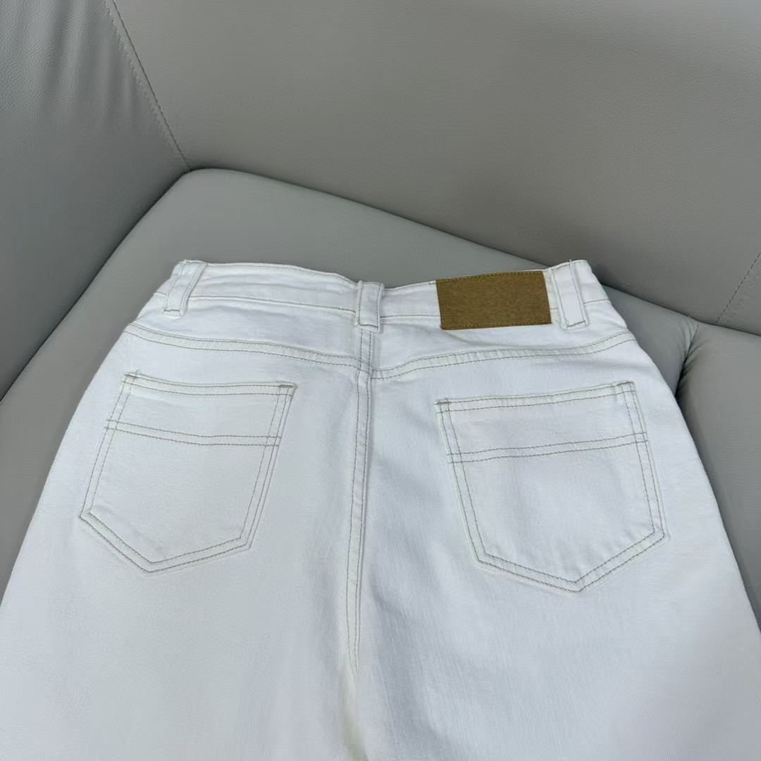 女款春秋季直筒宽松设计休闲裤显瘦高腰弹力白色牛仔裤 一件代发详情15