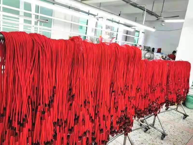 源头一拖三数据线三合一充电线编织多头快充工厂批发礼品logo印制详情7