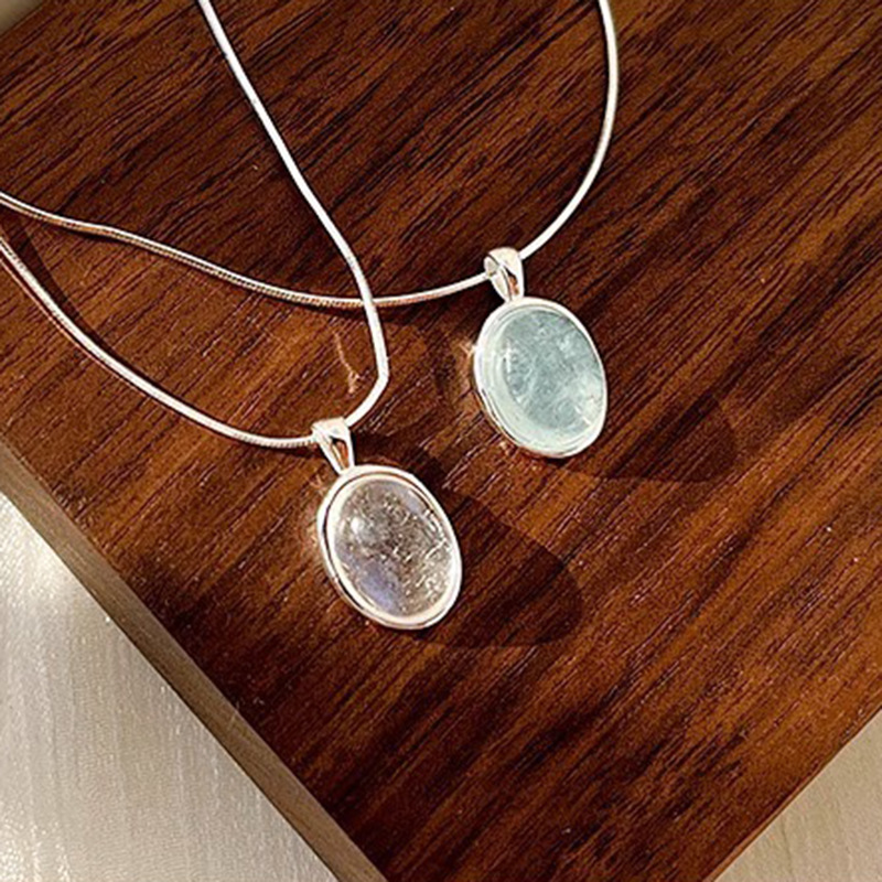 海蓝宝月光石项链女小众设计高级感椭圆吊坠轻奢时尚蛇骨链新款潮详情4