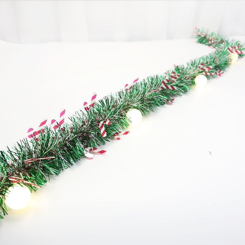 Christmas crutches are decorated with colorful stripes, and Christmas festival decorations are festive and joyous with wool stripes and latte art pic 5