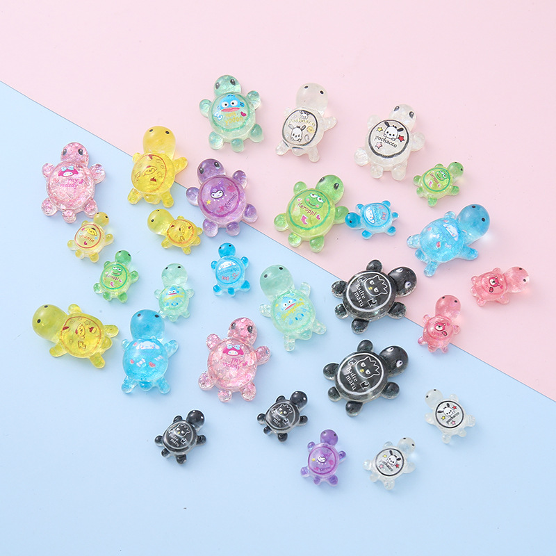 新款树脂夜光迷你鸭钥匙扣书包小挂件车内装饰品创意摆件饰品批发详情2