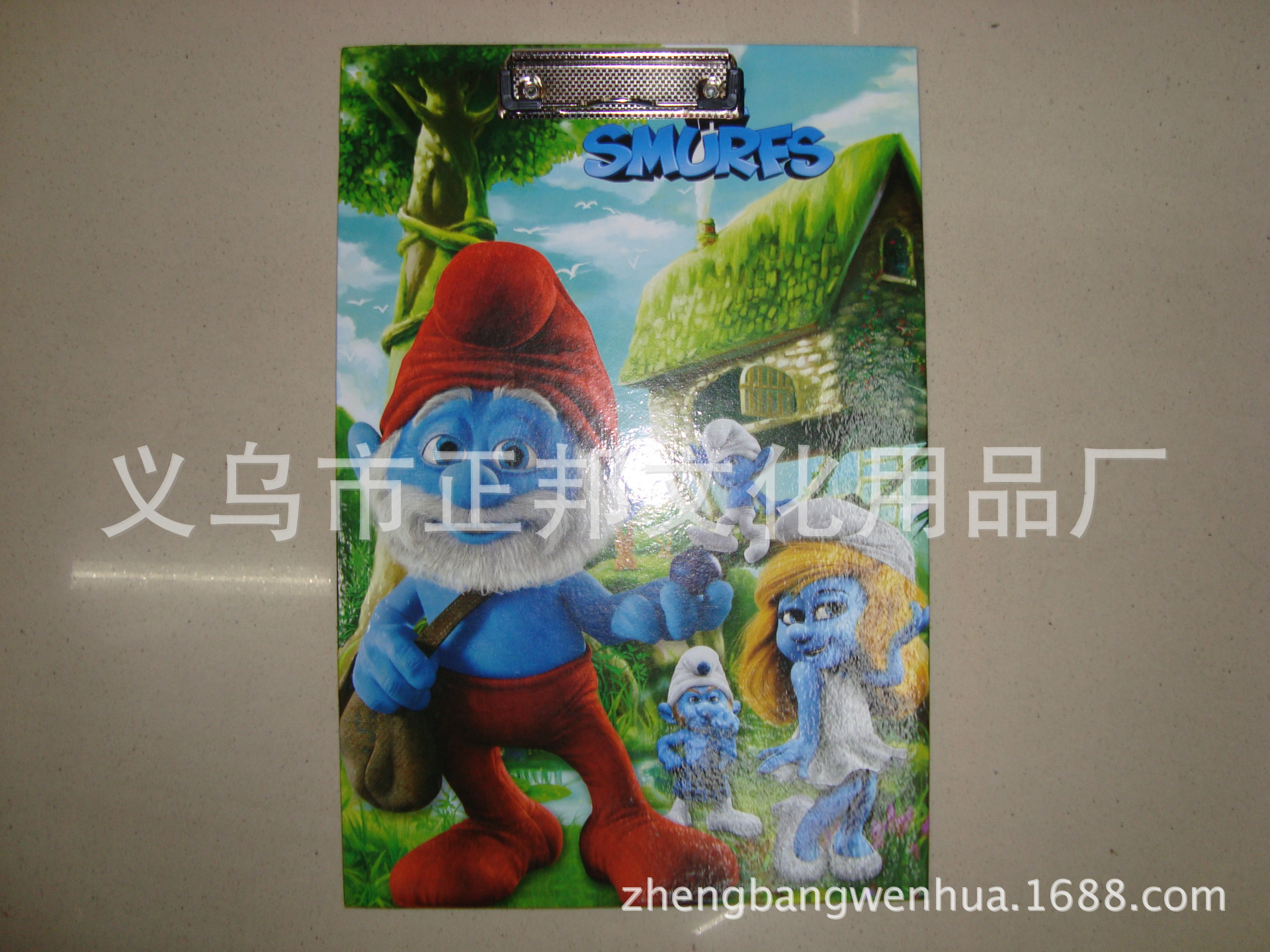 Wholesale A4A5 transparent colored plastic flat plate clamps, writing board clamps, copy board clamps, learning and office supplies from the manufacturer pic 9