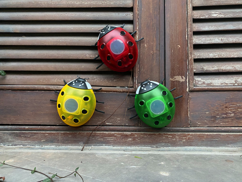 New products of outdoor solar garden lights, household garden fence lights and solar beetle lights have been dispatched pic 9