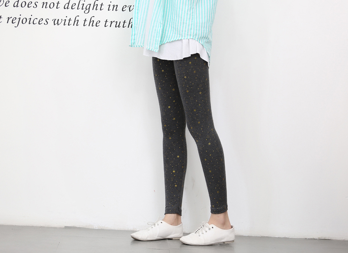 The new basic slimming style from Dongdaemun, South Korea, featuring star-studded nine-inch skinny leggings pic 32