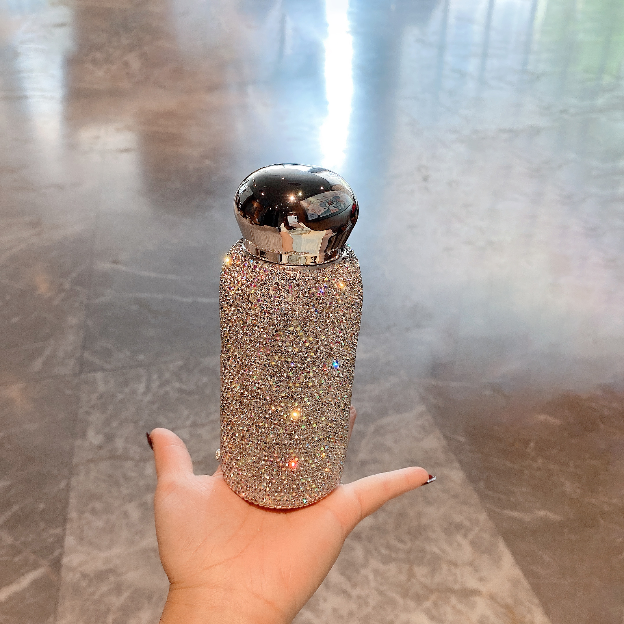 1PKN wholesale Korean-style insulated cups, luxurious diamond-encrusted heart-shaped portable stainless steel water cups, trendy high appearance level, suitable for car use pic 10