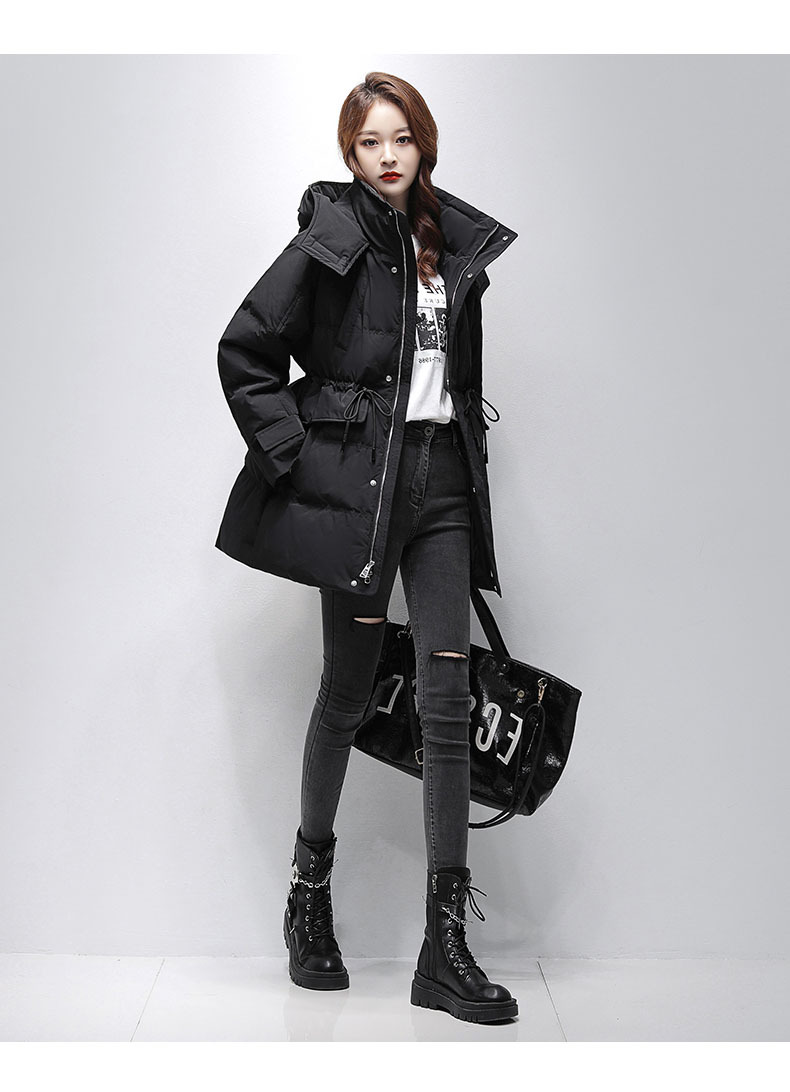The new design of the down cotton-padded jacket for women in the autumn and winter of 2022, featuring a unique style and thickened Korean-style cotton-padded jacket pic 12
