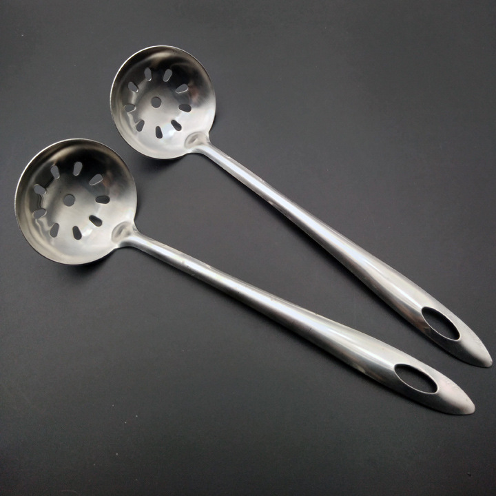 D1921 Premium stainless steel thickened strainer, soup spoon and tableware are available for wholesale at a 2-yuan store in Yiwu pic 7