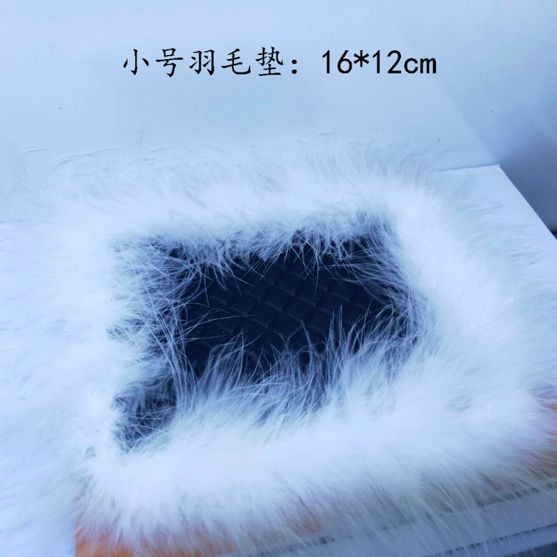 菱格汽车防滑垫大号车用羽毛钻石垫仪表台PVC装饰垫茶花垫批发详情3