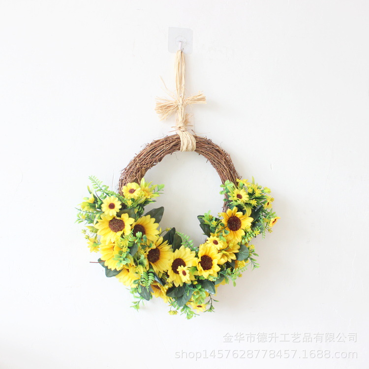 Desheng Cross-border E-commerce Amazon Spring Sunflower, Bee Festival Wreath Home Decoration Factory Wholesale pic 6