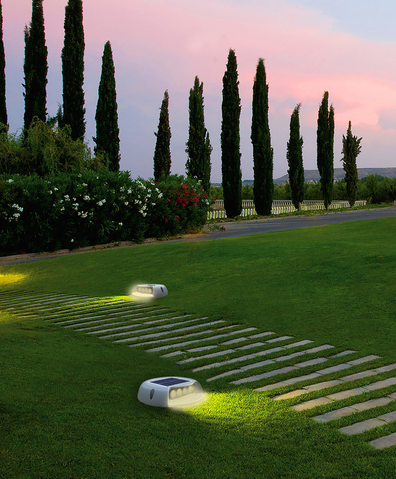 Hot-selling cross-border solar walkway lights, courtyard landscape lights, deck lights, boardwalk lights, garden lawn lights pic 3