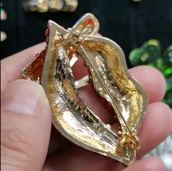 新款胸针奢华大气八芒星胸花别针韩国复古勋章衣小香风配饰详情26